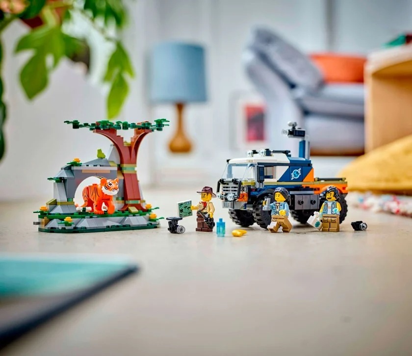 https://thetoyshop.az/image/catalog/products/3cedb608-2551-11ef-b913-000c293fdd4f_5.jpg