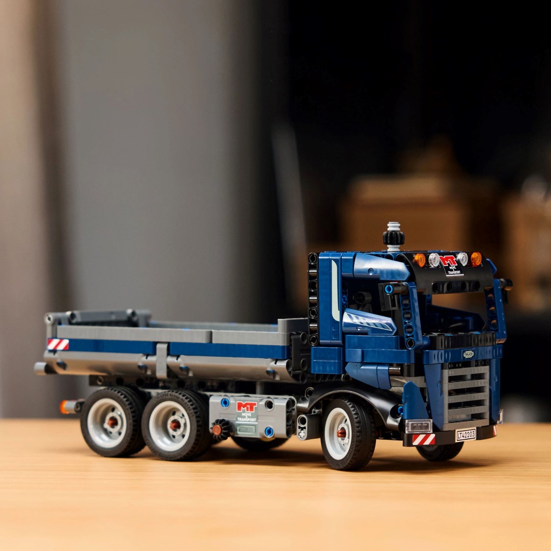 https://thetoyshop.az/image/catalog/products/4b7eb289-f029-11ef-b00e-644ed76f0f43_4.jpg